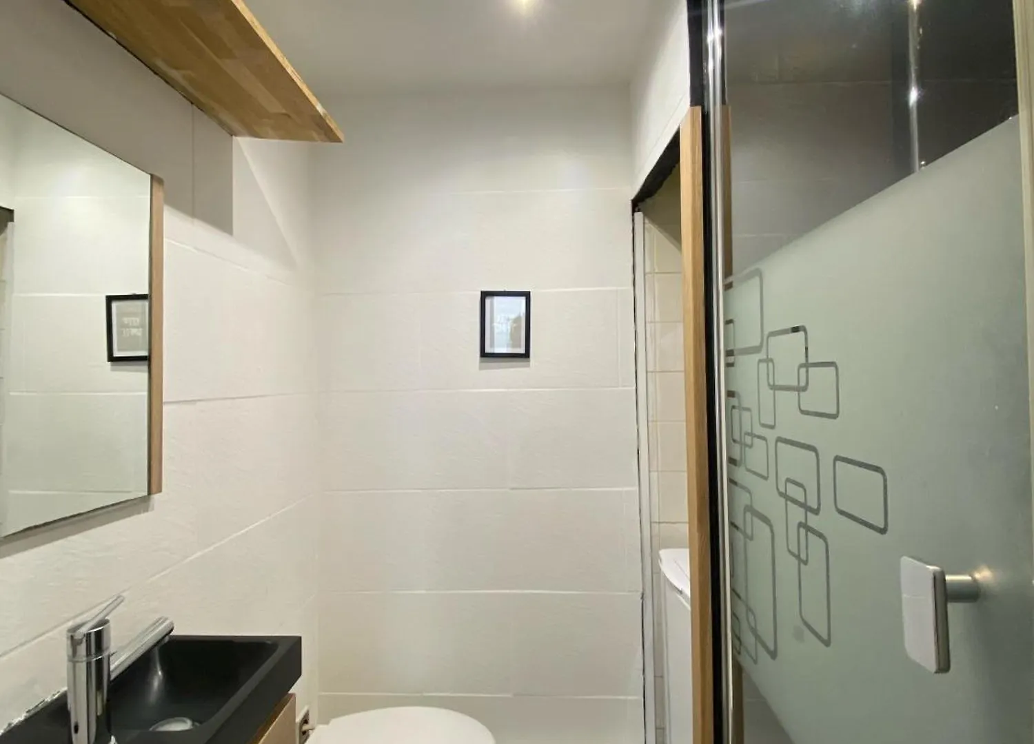 Apartment Poetic - Cozy In 2nd Paris